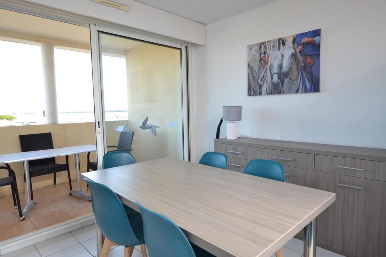 Grand T3 6 Couchages Avec Piscine Vue Salins Apartment Le Grau-du-Roi Exterior photo