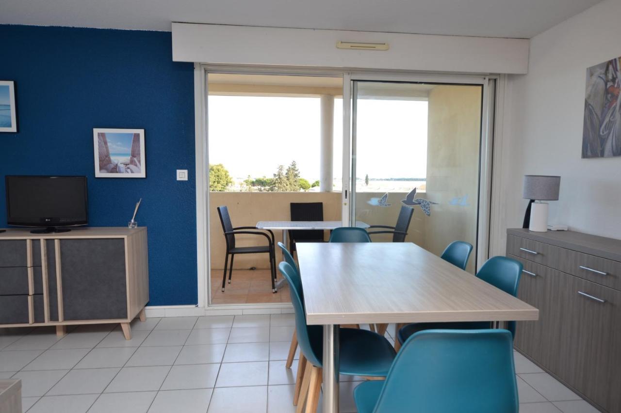 Grand T3 6 Couchages Avec Piscine Vue Salins Apartment Le Grau-du-Roi Exterior photo